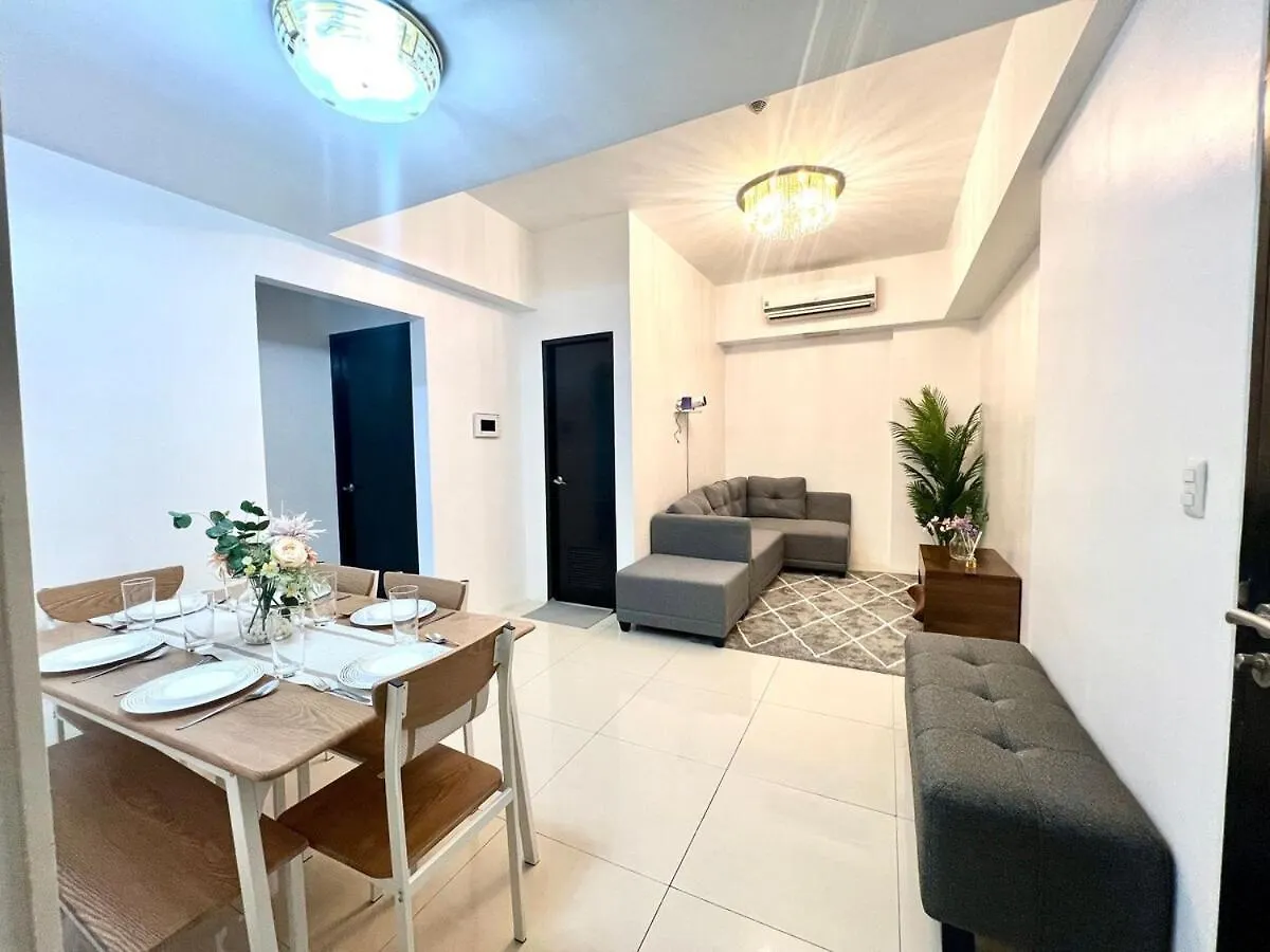 2 Bedroom Condo & Parking At 81 Newport Boulevard - Across Naia Terminal 3 Manila 0*,  Philippines